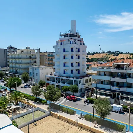 Hotel Sorriso 3*